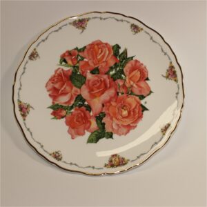 Royal Albert Collectors Plate Elizabeth of Glamis Roses Queen Mother 1990 Issue